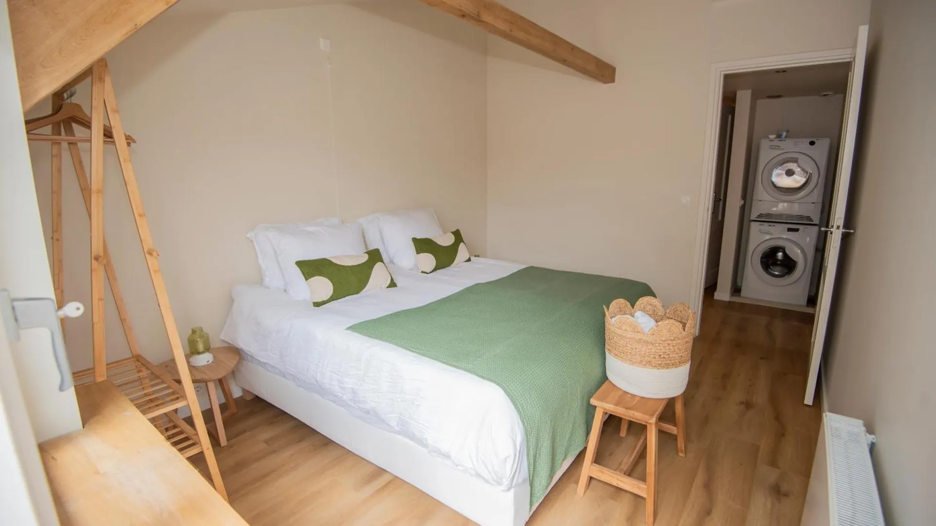 Holiday home Westeindercabin, Aan Het Water En Naast Amsterdam Aalsmeer Netherlands